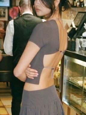 Peachy Den Mimi Short Sleeve Top with  adjustable toggles on back